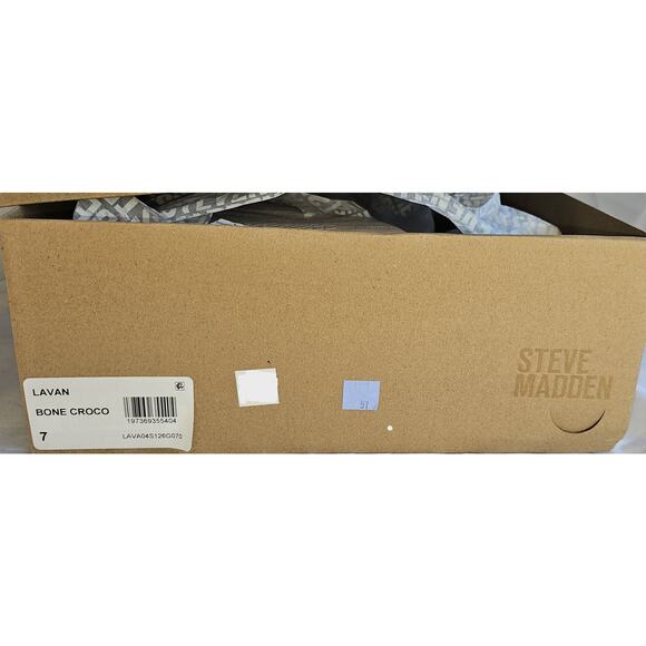 Steve Madden Women's Lavan Kitten-Heel Dress Boots - Picture 7 of 7